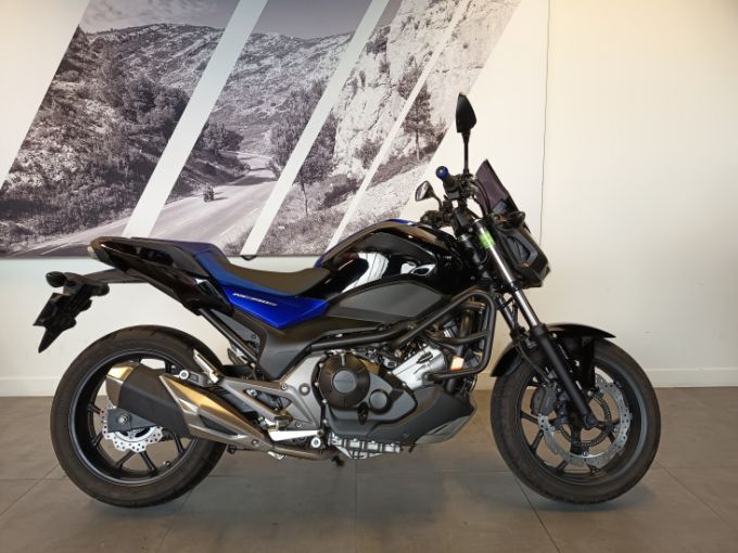 HONDA NC750X 4