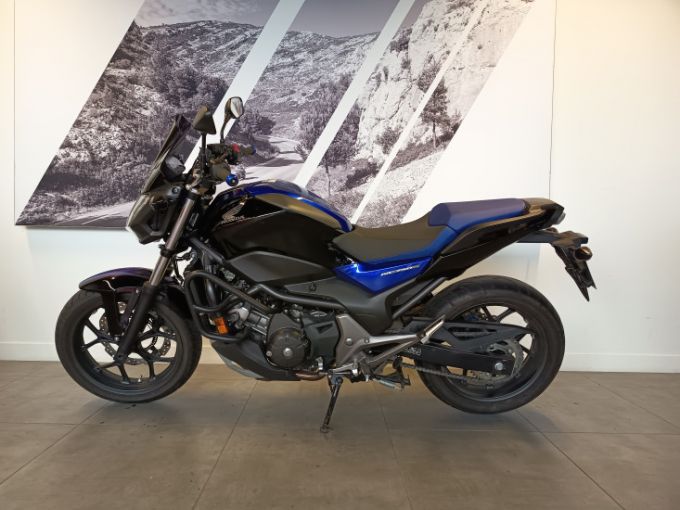 HONDA NC750X 4