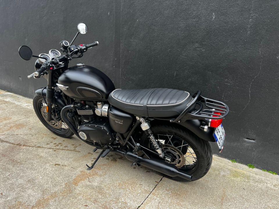 TRIUMPH Bonneville T120 Black 4