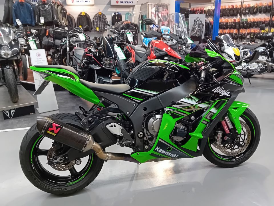 KAWASAKI ZX-10R 4