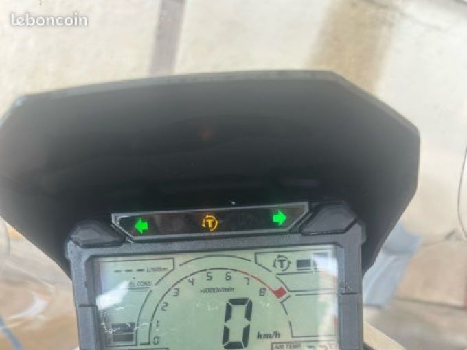 HONDA X-ADV 750 4