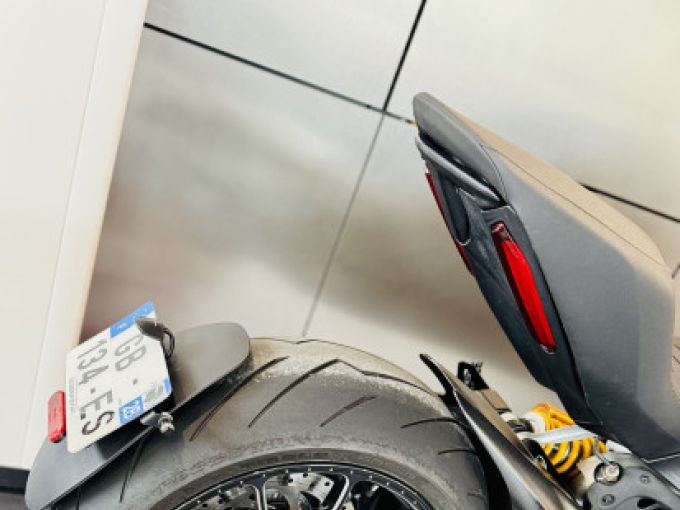 DUCATI DIAVEL 1260S 4