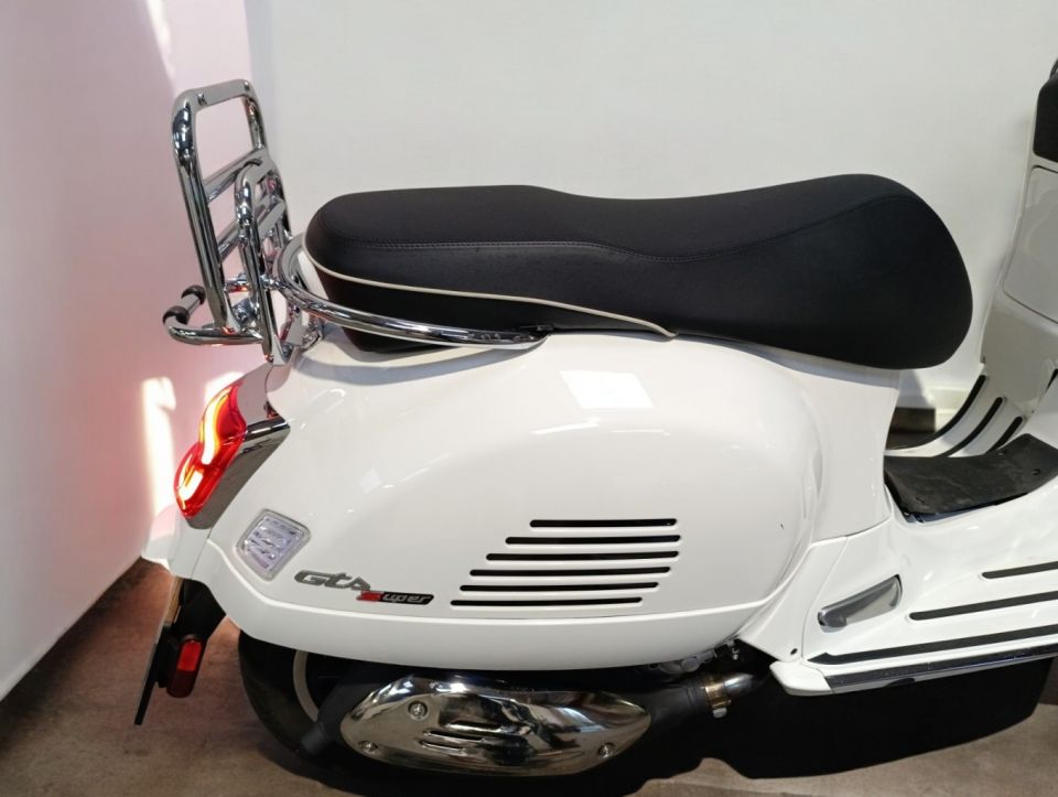 PIAGGIO GTS 300 4