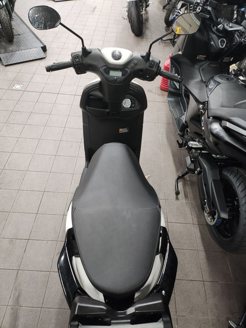 YAMAHA NEO'S 50 ELECTRIQUE 4