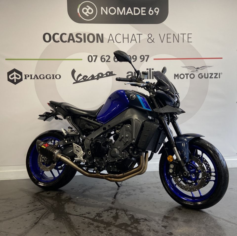 YAMAHA MT-09 4