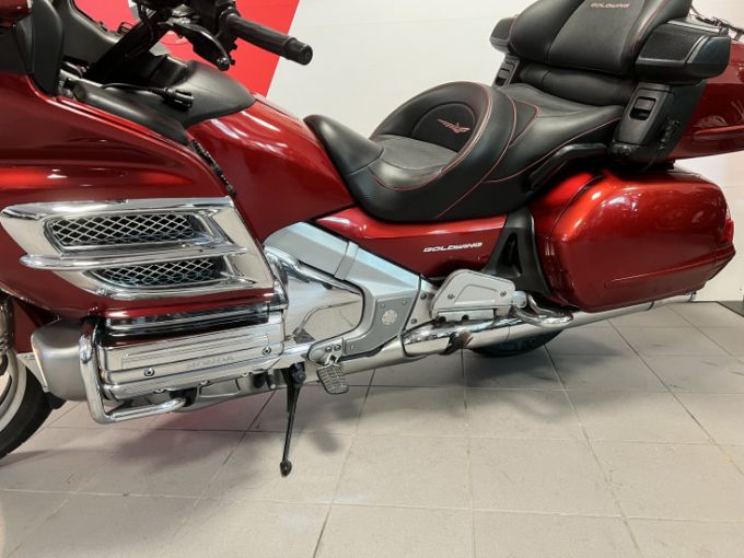 HONDA GL1800 GOLDWING 4