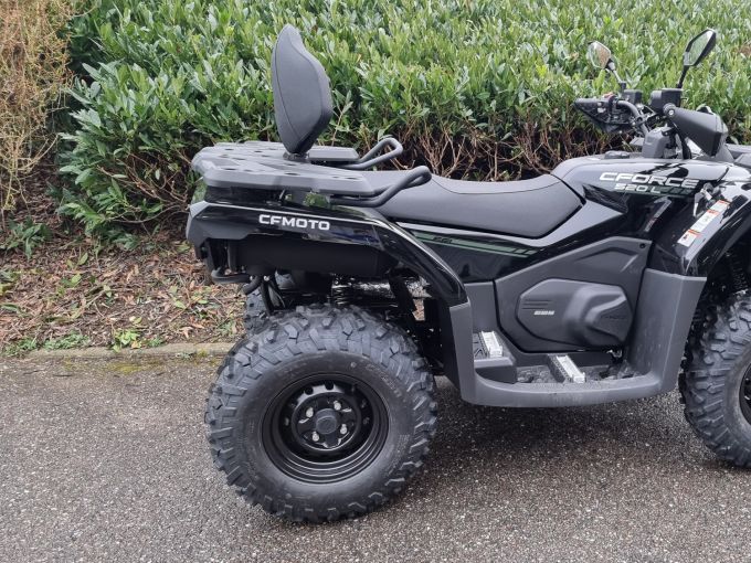 CF MOTO CFORCE 520 4