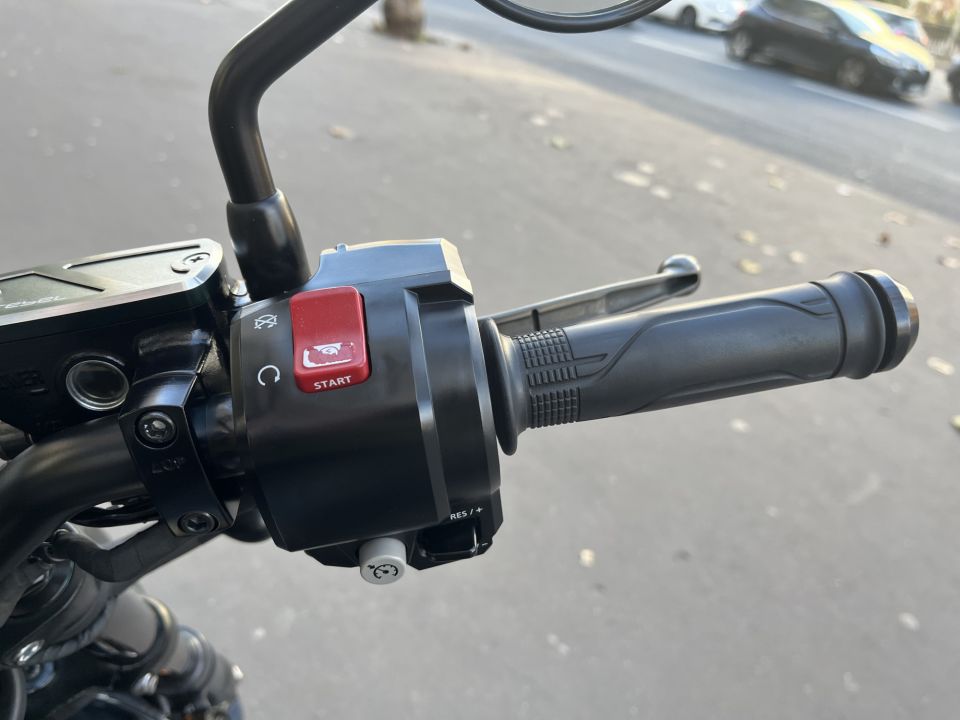 HONDA CMX 1100 REBEL 4