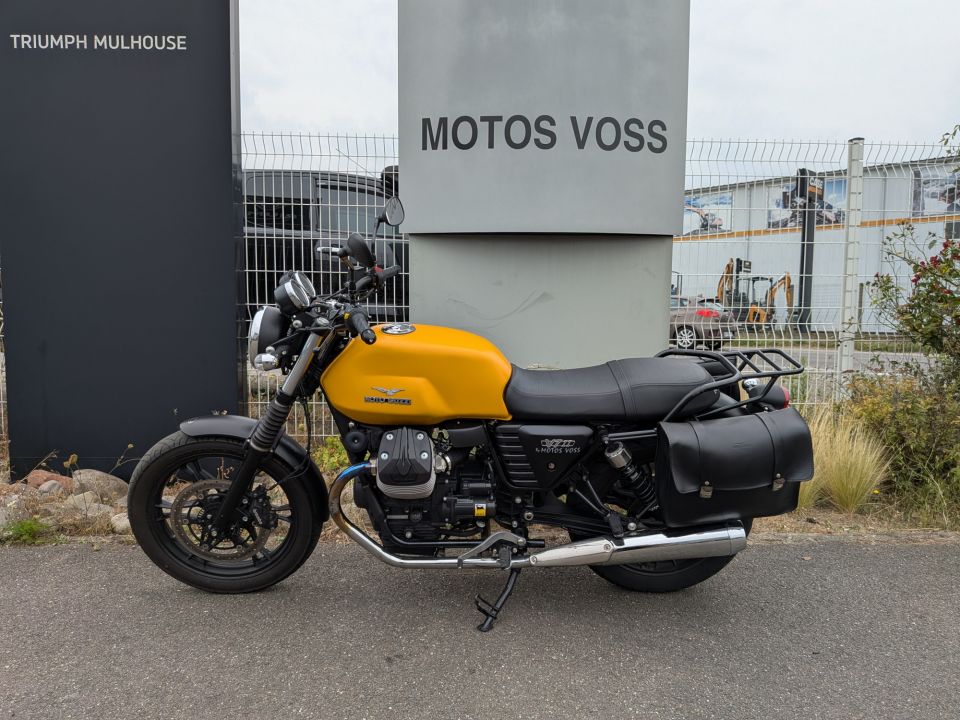 MOTO GUZZI V7 II STONE 4