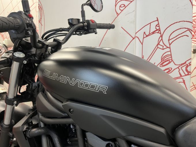 KAWASAKI Eliminator 500 4