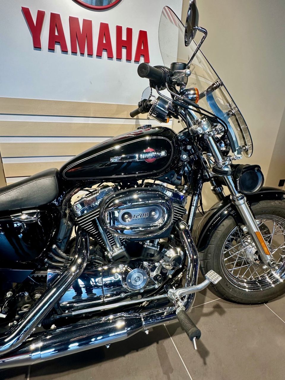 HARLEY-DAVIDSON SPORTSTER 1200 XL 4