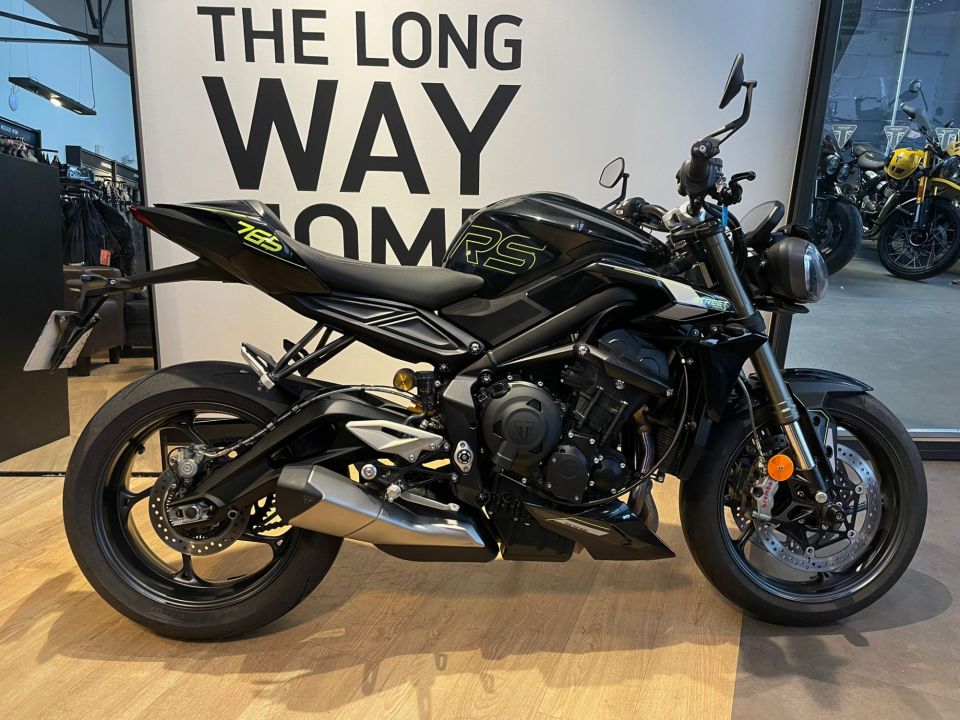TRIUMPH STREET TRIPLE 765 RS 4
