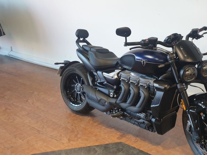 TRIUMPH Rocket 3 GT Storm 4
