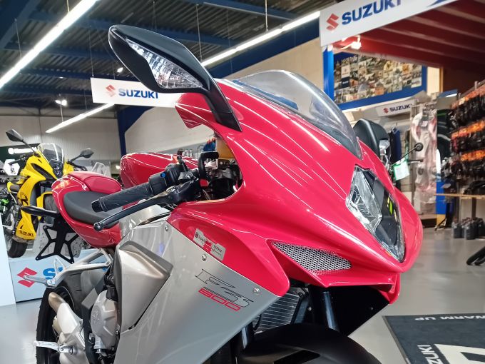 MV AGUSTA F3 800 4