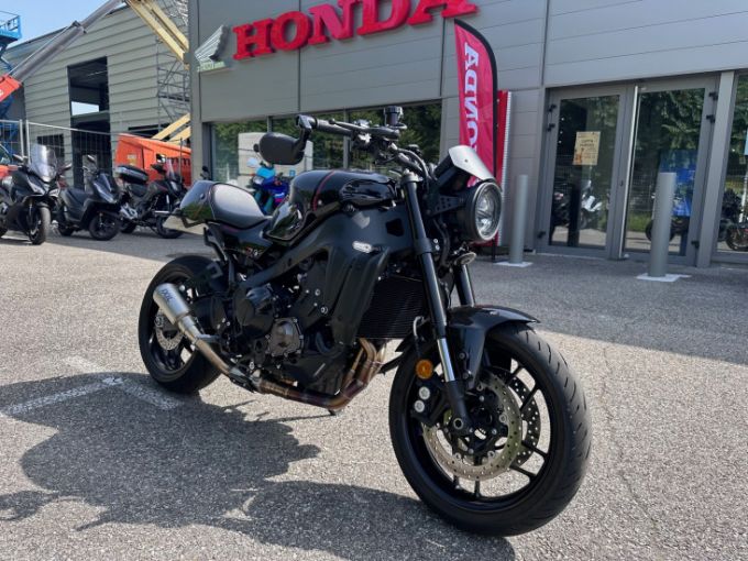 YAMAHA XSR  900 4