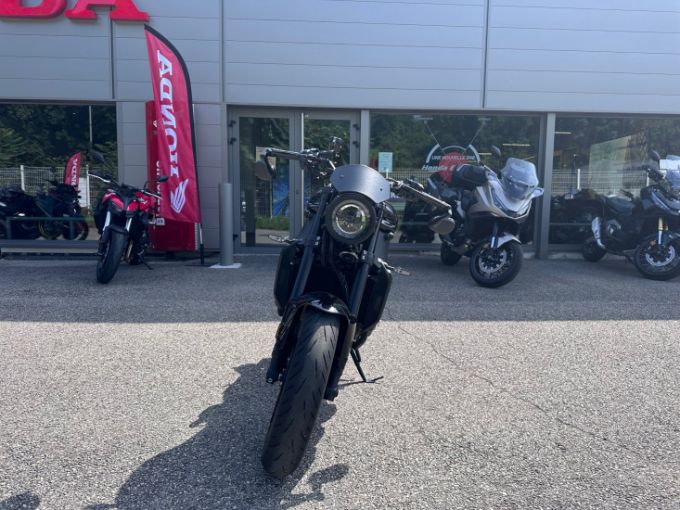 YAMAHA XSR  900 4