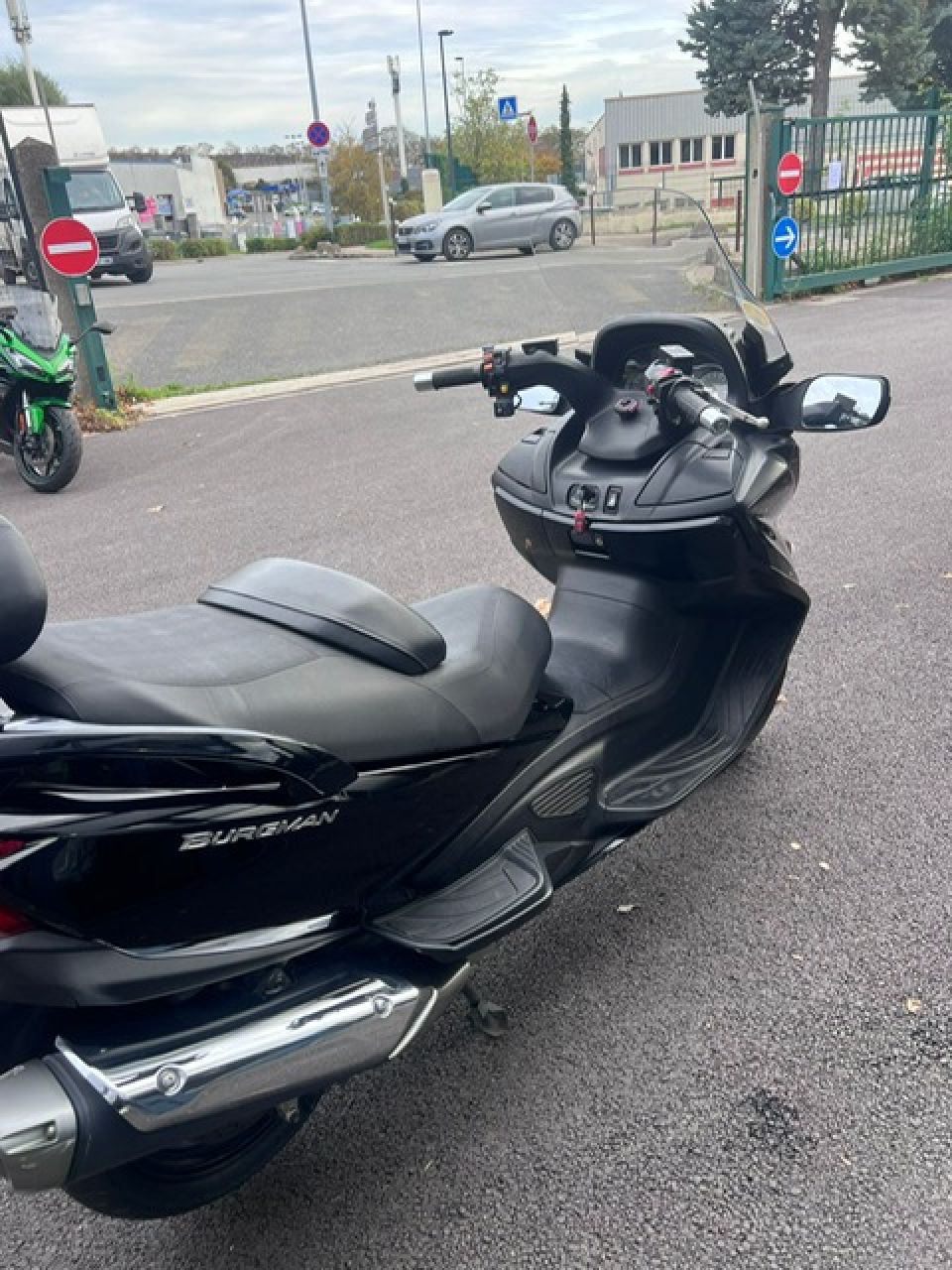 SUZUKI BURGMAN 650 4