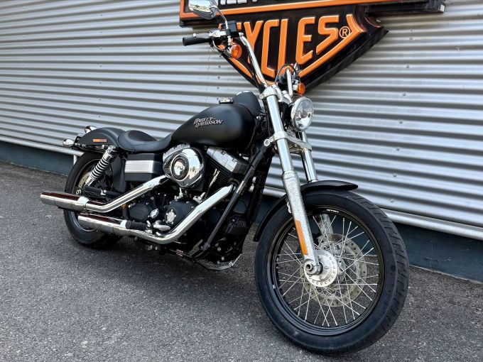 HARLEY-DAVIDSON DYNA STREET BOB 1584 4
