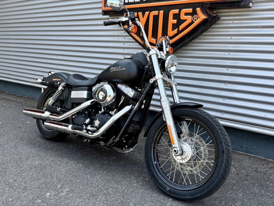 HARLEY-DAVIDSON DYNA STREET BOB 1584 4