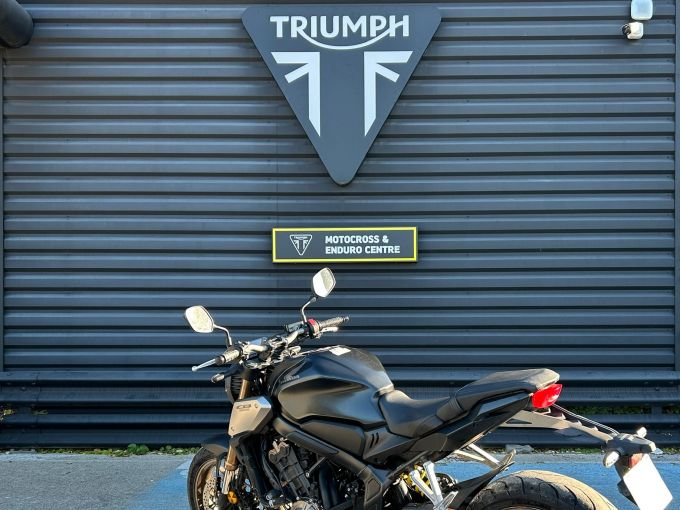 HONDA CB 650 R 4