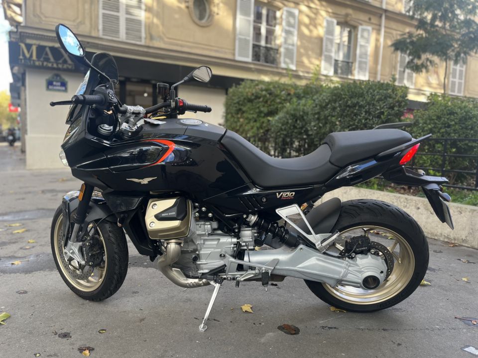 MOTO GUZZI V100  MANDELLO 4