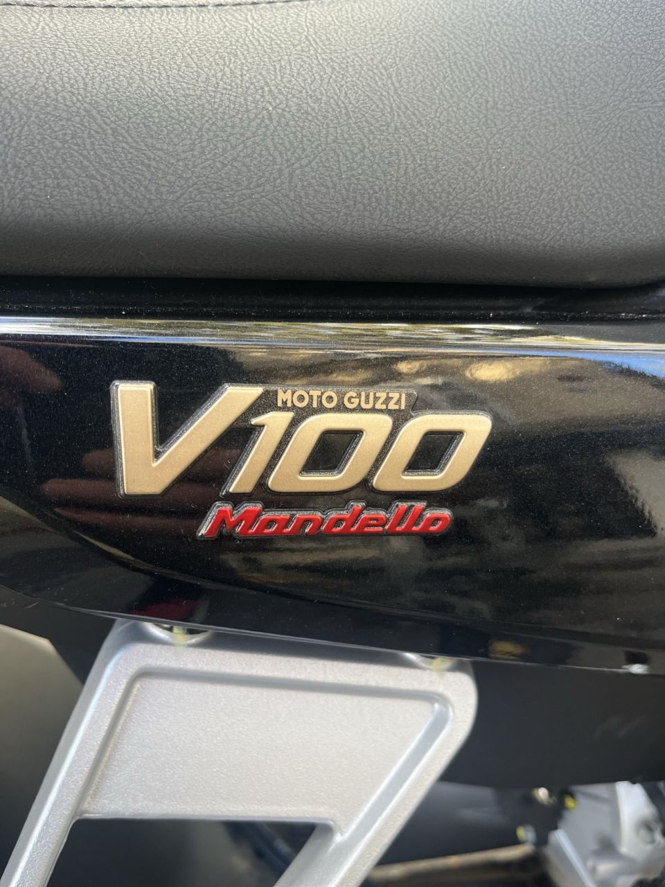 MOTO GUZZI V100  MANDELLO 4