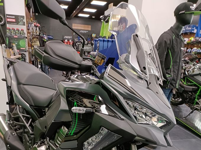KAWASAKI VERSYS 1000 SE NEUF 0KMS 2024  (suspension electronique ) A SAISIR GARANTIE 4ANS 4