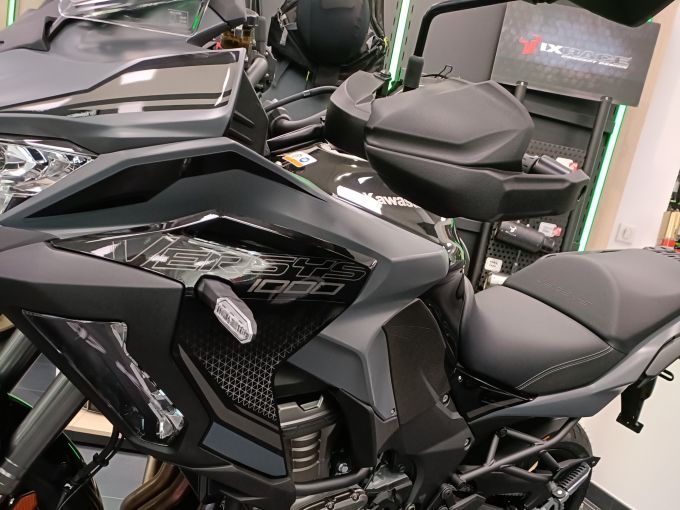 KAWASAKI VERSYS 1000 SE NEUF 0KMS 2024  (suspension electronique ) A SAISIR GARANTIE 4ANS 4
