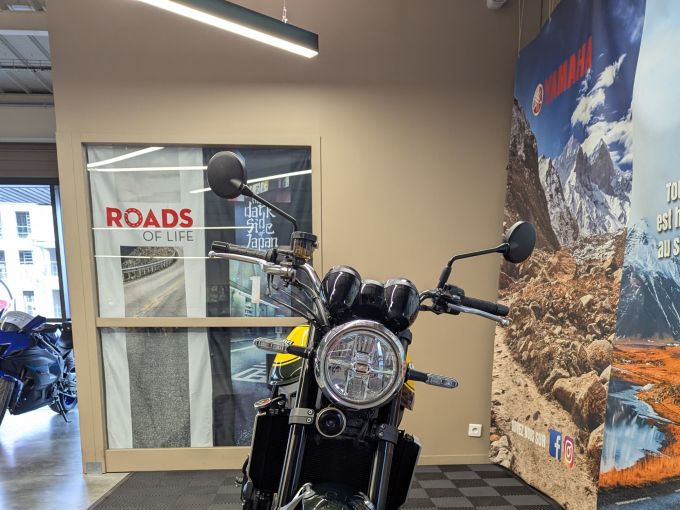 KAWASAKI Z900 SE 4