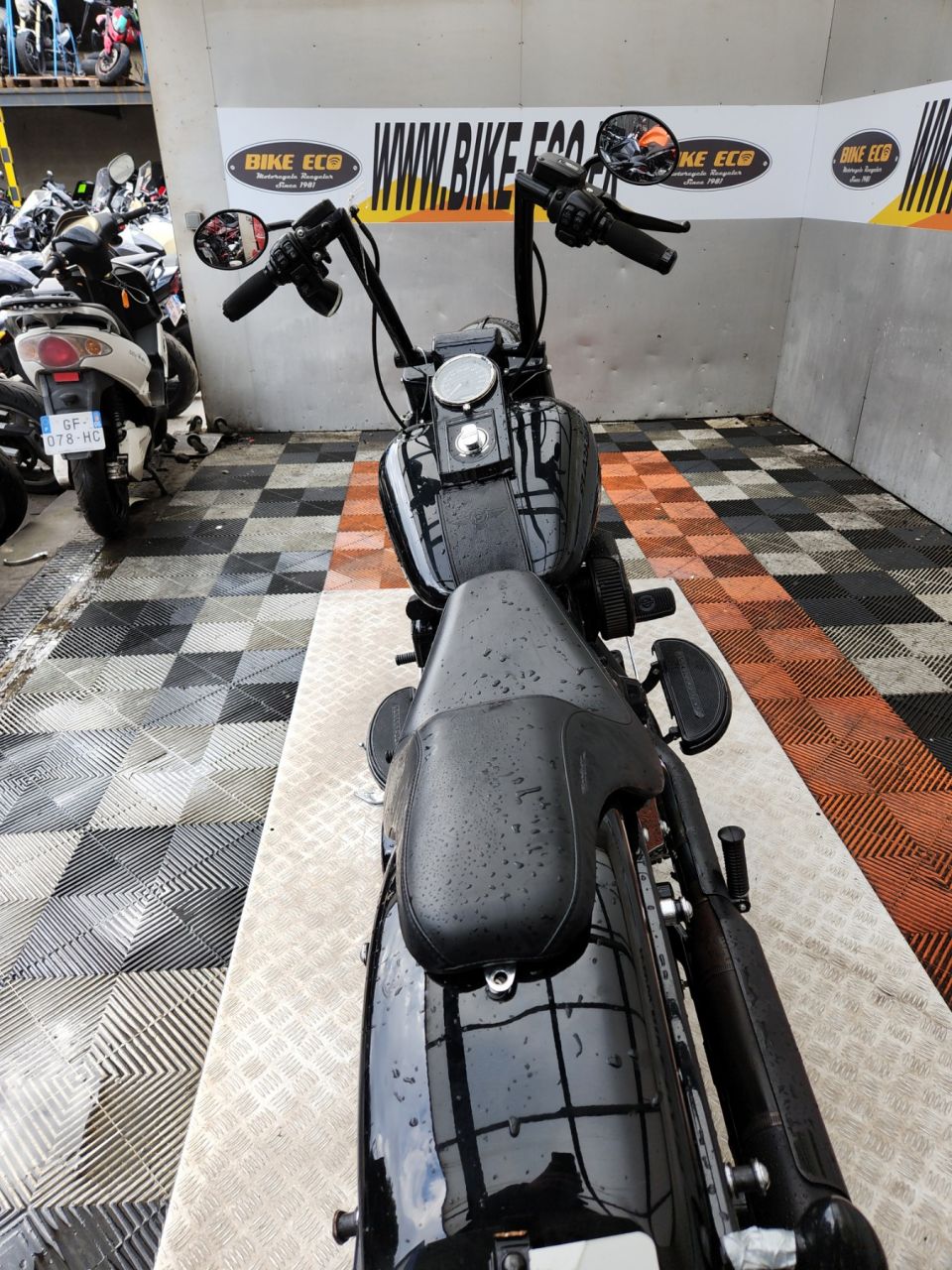 HARLEY-DAVIDSON SOFTAIL FAT BOY 1800 S 4