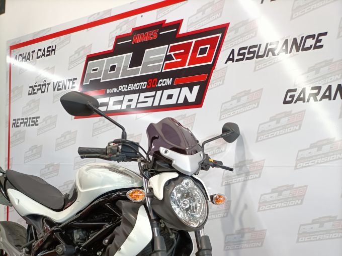 SUZUKI GLADIUS 650 4