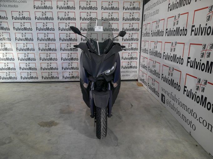 YAMAHA XMAX 300 4