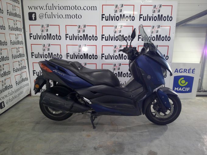 YAMAHA XMAX 300 4