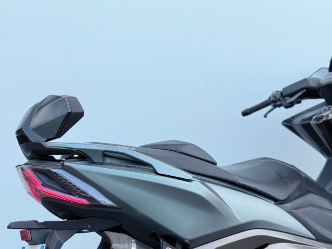 KYMCO AK 550 4