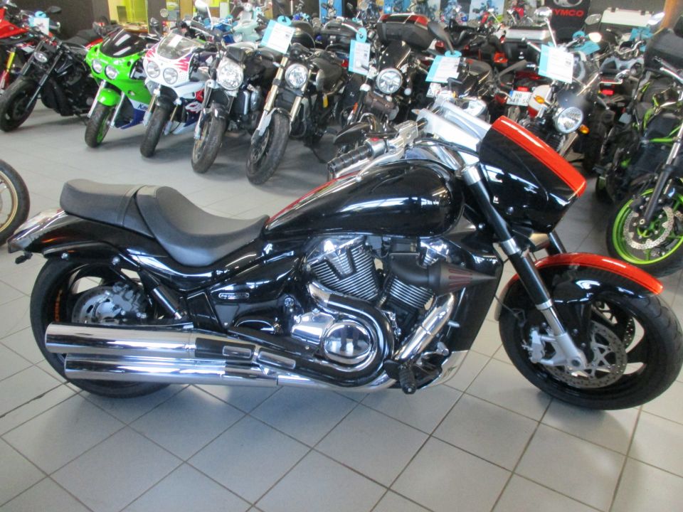 SUZUKI VZR 1800 INTRUDER 4