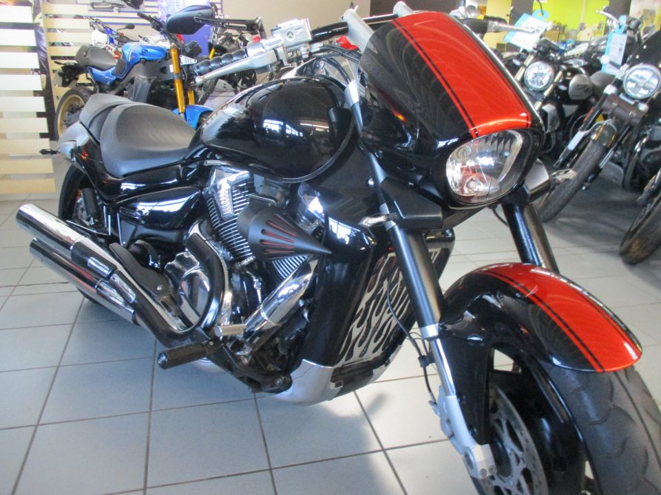 SUZUKI VZR 1800 INTRUDER 4