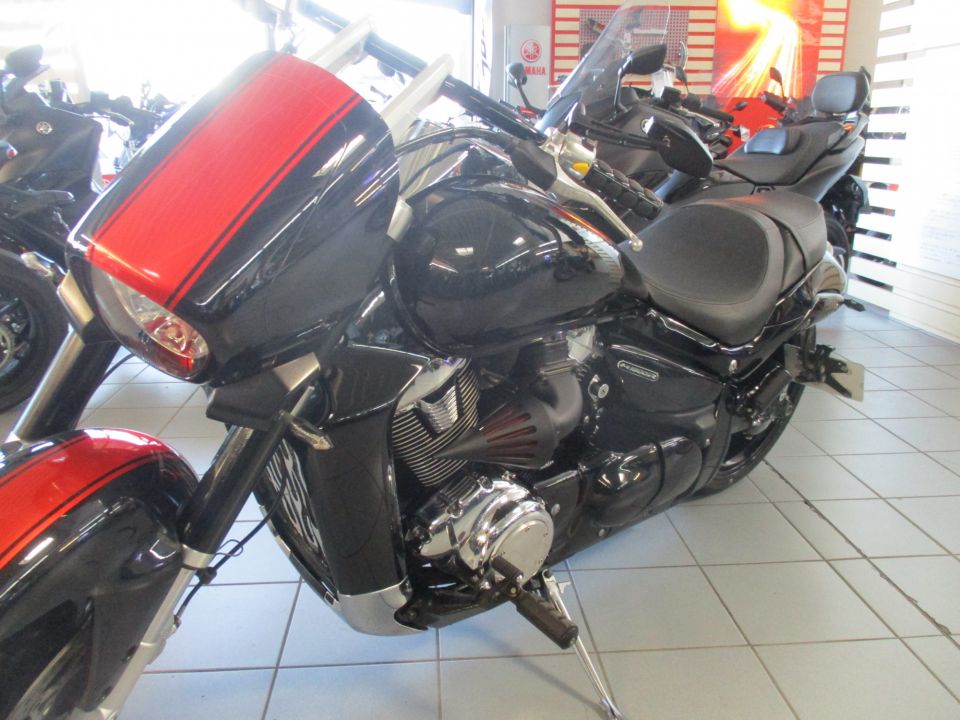 SUZUKI VZR 1800 INTRUDER 4