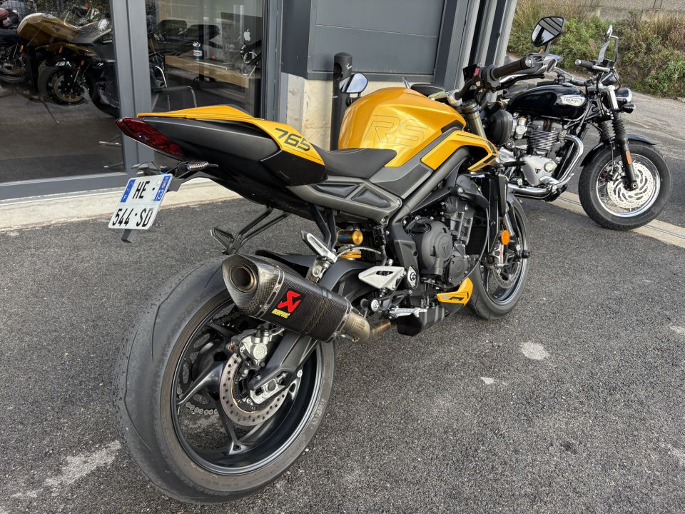 TRIUMPH STREET TRIPLE 765 RS 4