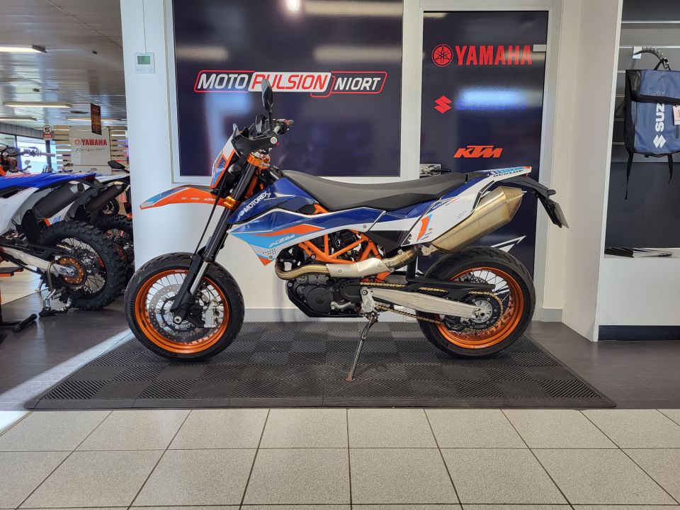 KTM 690 SMC R 4