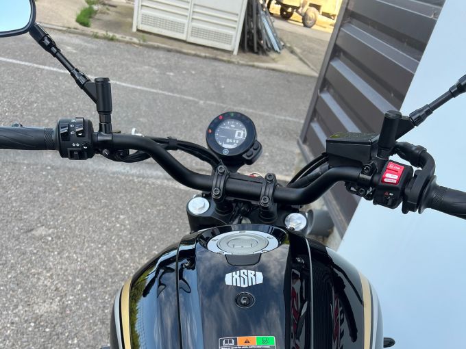 YAMAHA XSR 700 ABS 4