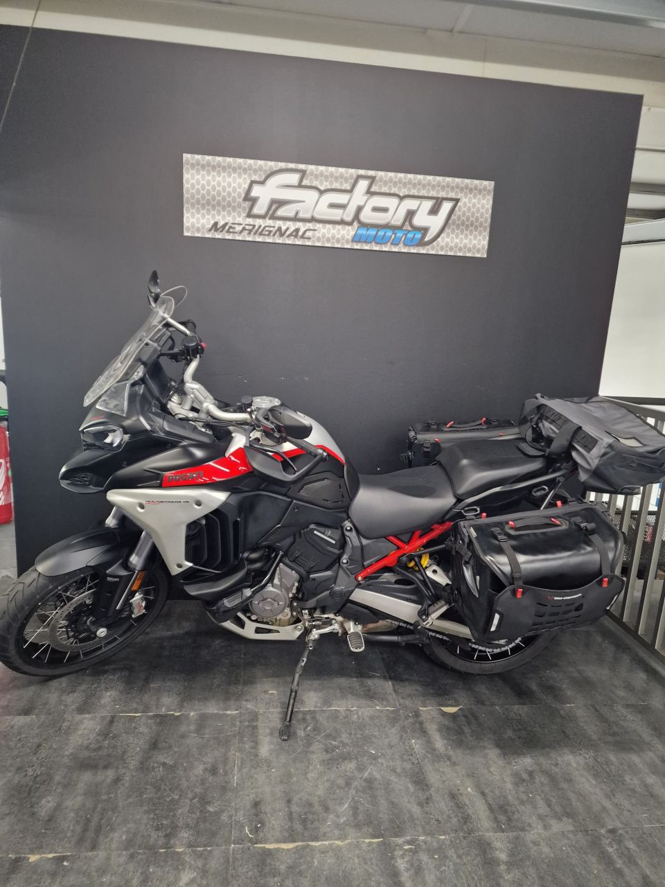 DUCATI MULTISTRADA V4 S 4