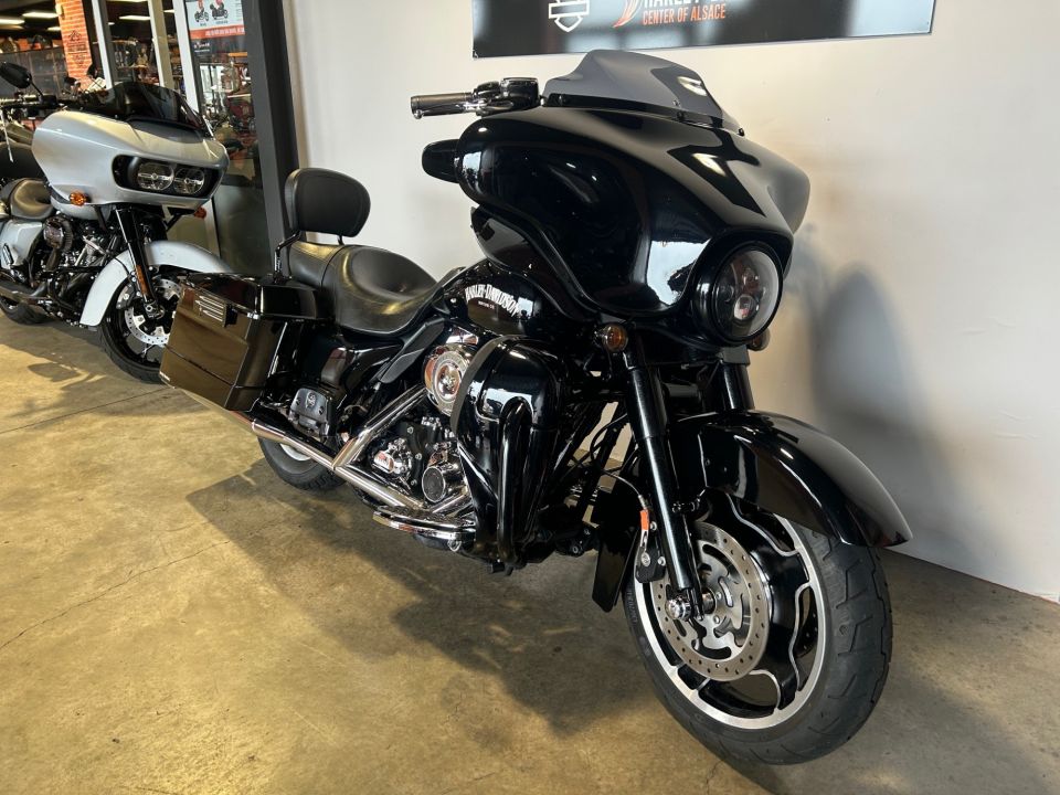 HARLEY-DAVIDSON TOURING STREET GLIDE 1584 4