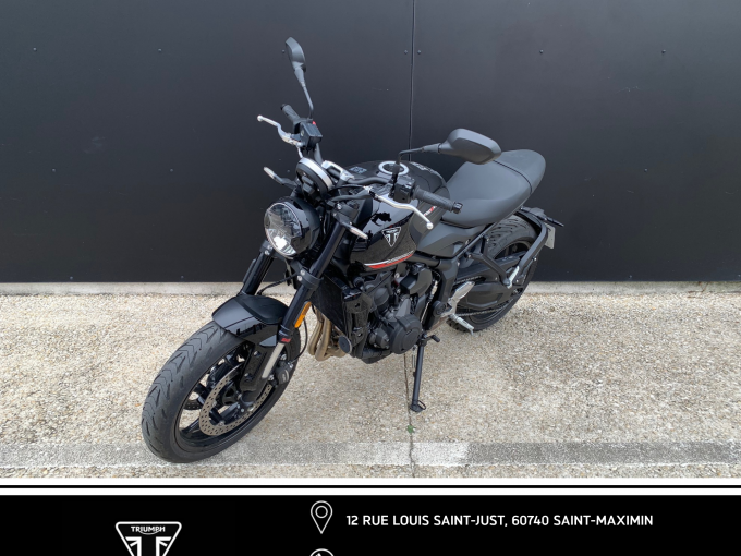 TRIUMPH TRIDENT 660 4