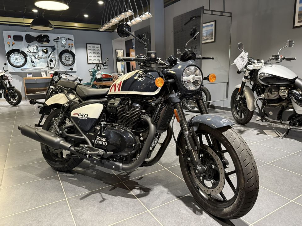 ROYAL ENFIELD SHOTGUN 650 4