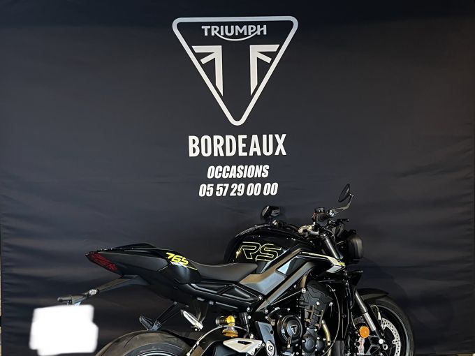 TRIUMPH STREET TRIPLE 765 RS 4