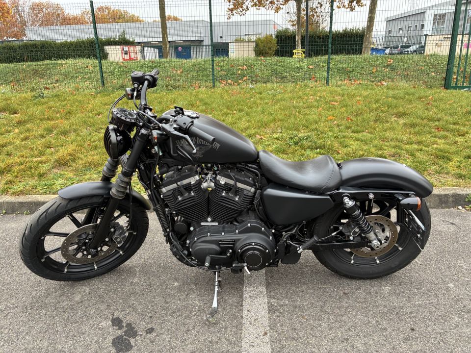 HARLEY-DAVIDSON SPORTSTER IRON 883 4