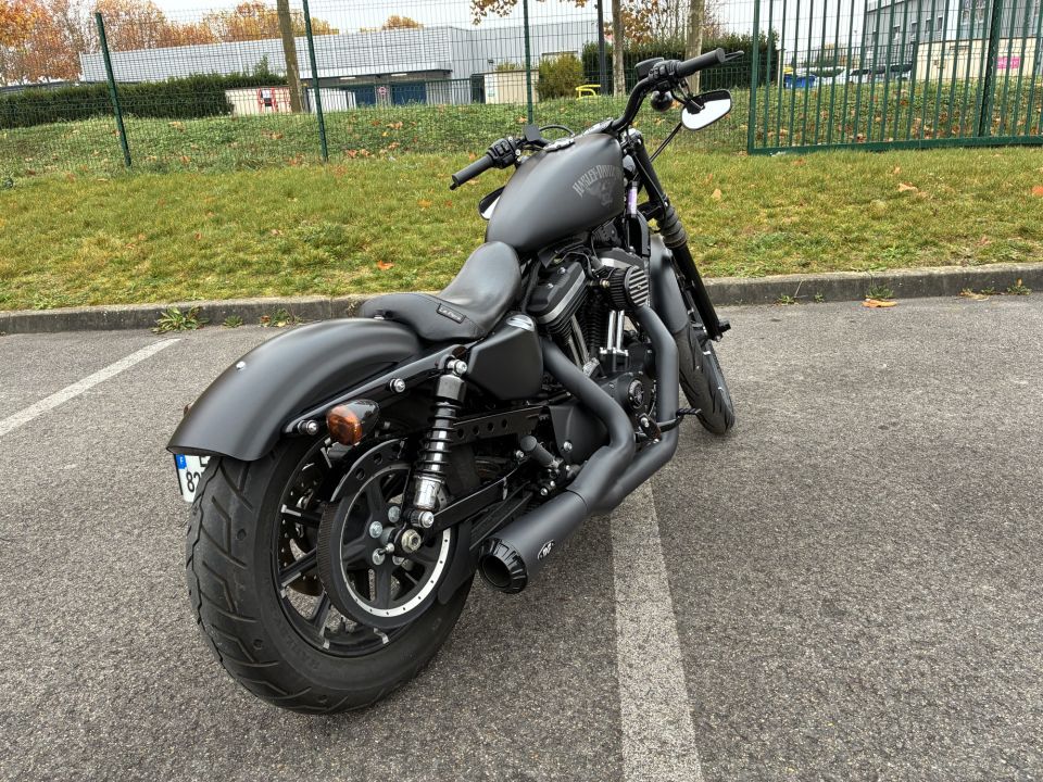 HARLEY-DAVIDSON SPORTSTER IRON 883 4