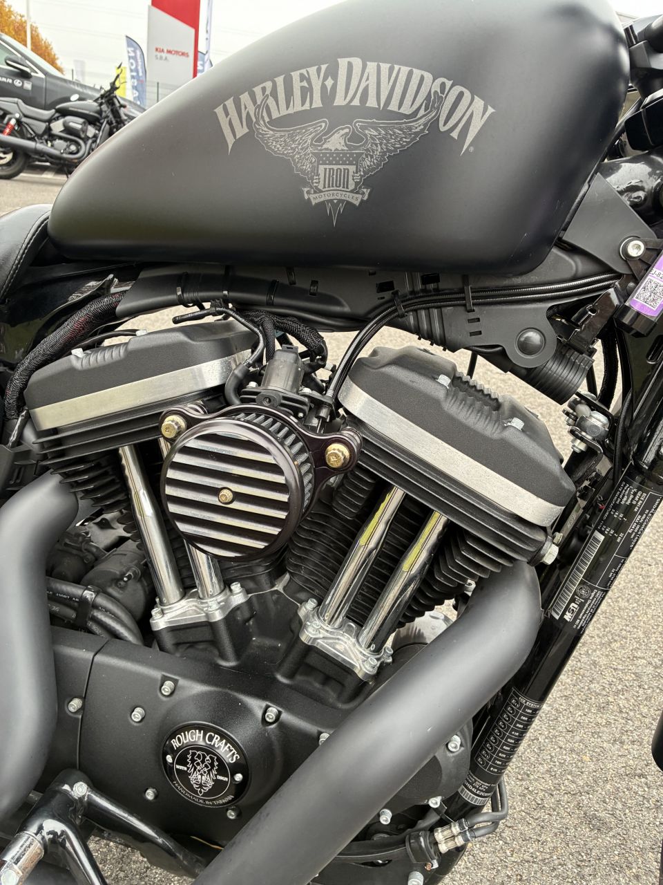 HARLEY-DAVIDSON SPORTSTER IRON 883 4