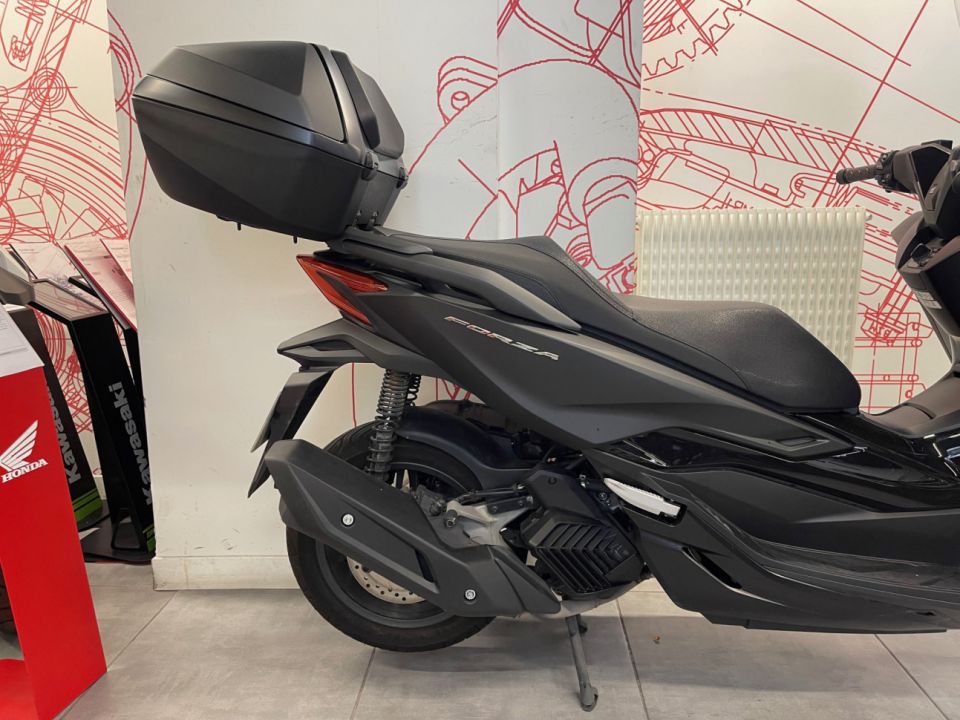 HONDA NSS FORZA  125AD 4