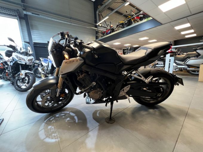 HONDA CB650R Neo Sports Café 4